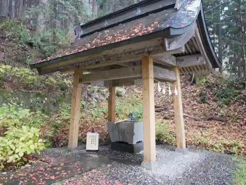 戸隠神社宝光社の手水舎