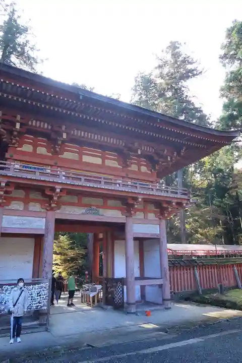 日吉大社の山門・神門