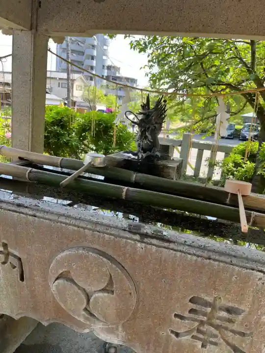 八雲神社(緑町)の{uncategorized: "未分類", other: "その他", undefined: "問題あり", building: "その他建物", grave: "お墓", sacred_gate: "鳥居", guardian: "狛犬", statue: "像", buddha: "仏像", history: "歴史", nature: "自然", garden: "庭園", animal: "動物", pagoda: "塔", temizu: "手水舎", mountain_gate: "山門・神門", sanctuary: "本殿・本堂", subordinate: "末社・摂社", art: "芸術", scenery: "景色", jizo: "地蔵", ema: "絵馬", goshuin: "御朱印", omikuji: "おみくじ", items: "授与品その他", amulet: "お守り", goshuincho: "御朱印帳", eats: "食事", festival: "お祭り", votive_dance: "神楽", shichigosan: "七五三参", wedding: "結婚式", experience: "体験その他", initially: "初詣", around: "周辺", anti_infection: "感染症対策"}