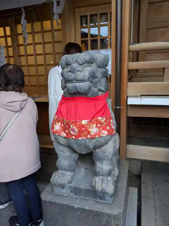 小網神社の狛犬