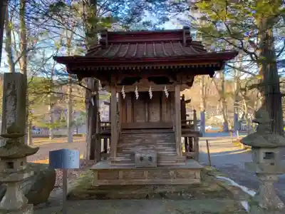 淺間神社（忍野八海）の末社・摂社