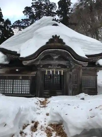 下山神社の本殿