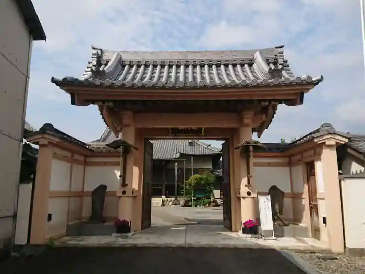龍泉院の山門・神門