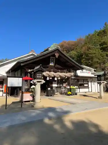 このみ白雲大社の本殿