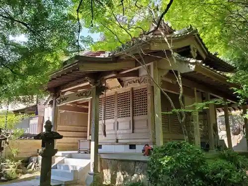 花山院菩提寺の末社