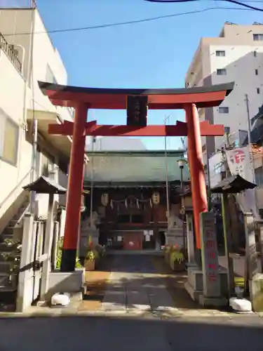 三河稲荷神社の鳥居