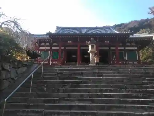 矢田寺の本殿・本堂