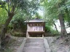 敢國神社の末社