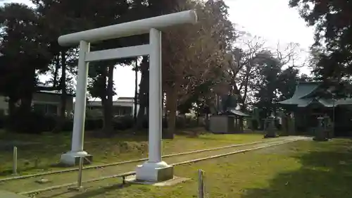 白旗八幡宮の鳥居