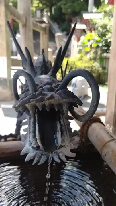 艮神社の手水舎