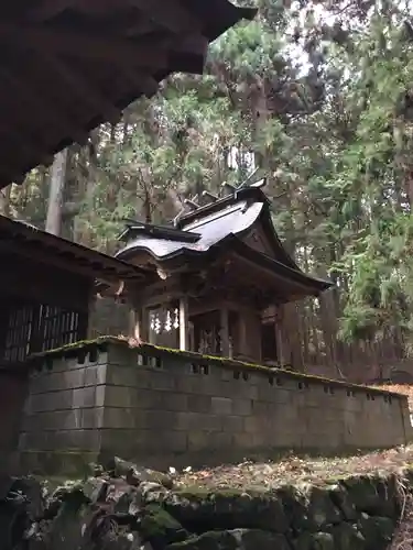 金桜神社の本殿