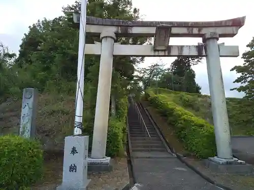 八幡神社の鳥居