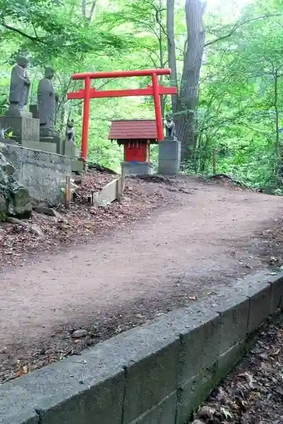 円山稲荷神社の鳥居
