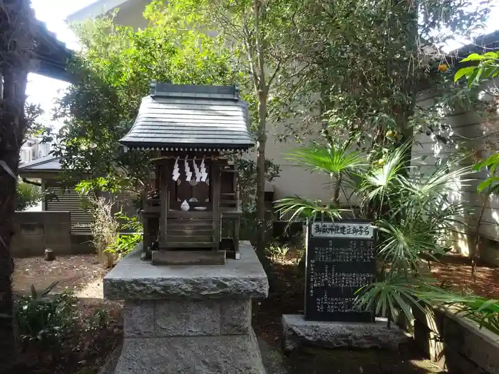 大泉氷川神社の末社・摂社