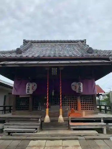 三ツ木神社の本殿