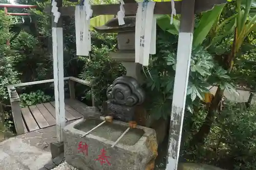 横浜御嶽神社の手水舎