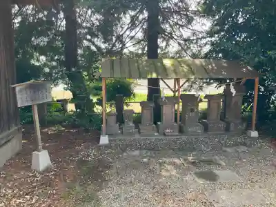 鶴峯八幡宮の{uncategorized: "未分類", other: "その他", undefined: "問題あり", building: "その他建物", grave: "お墓", sacred_gate: "鳥居", guardian: "狛犬", statue: "像", buddha: "仏像", history: "歴史", nature: "自然", garden: "庭園", animal: "動物", pagoda: "塔", temizu: "手水舎", mountain_gate: "山門・神門", sanctuary: "本殿・本堂", subordinate: "末社・摂社", art: "芸術", scenery: "景色", jizo: "地蔵", ema: "絵馬", goshuin: "御朱印", omikuji: "おみくじ", items: "授与品その他", amulet: "お守り", goshuincho: "御朱印帳", eats: "食事", festival: "お祭り", votive_dance: "神楽", shichigosan: "七五三参", wedding: "結婚式", experience: "体験その他", initially: "初詣", around: "周辺", anti_infection: "感染症対策"}