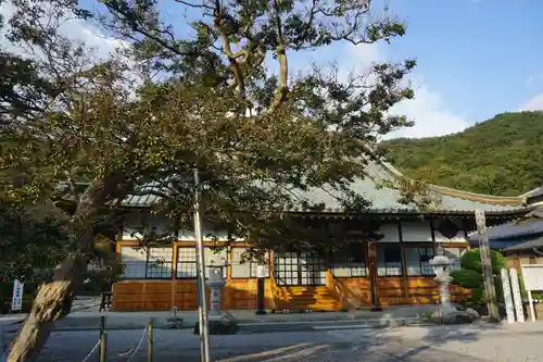 明鏡山龍雲寺の本殿