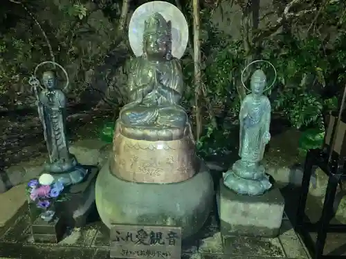 長谷寺の{uncategorized: "未分類", other: "その他", undefined: "問題あり", building: "その他建物", grave: "お墓", sacred_gate: "鳥居", guardian: "狛犬", statue: "像", buddha: "仏像", history: "歴史", nature: "自然", garden: "庭園", animal: "動物", pagoda: "塔", temizu: "手水舎", mountain_gate: "山門・神門", sanctuary: "本殿・本堂", subordinate: "末社・摂社", art: "芸術", scenery: "景色", jizo: "地蔵", ema: "絵馬", goshuin: "御朱印", omikuji: "おみくじ", items: "授与品その他", amulet: "お守り", goshuincho: "御朱印帳", eats: "食事", festival: "お祭り", votive_dance: "神楽", shichigosan: "七五三参", wedding: "結婚式", experience: "体験その他", initially: "初詣", around: "周辺", anti_infection: "感染症対策"}