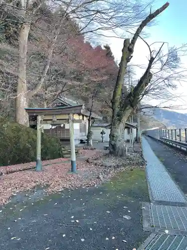 神明神社(山梨県)