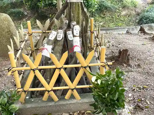 子守勝手神社の建物その他