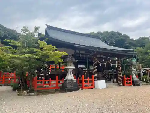 龍田大社の本殿