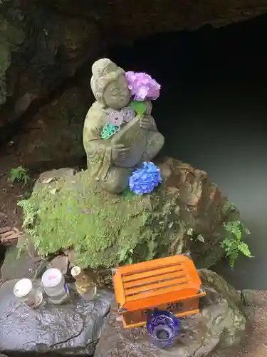 窟神社(栃木県)