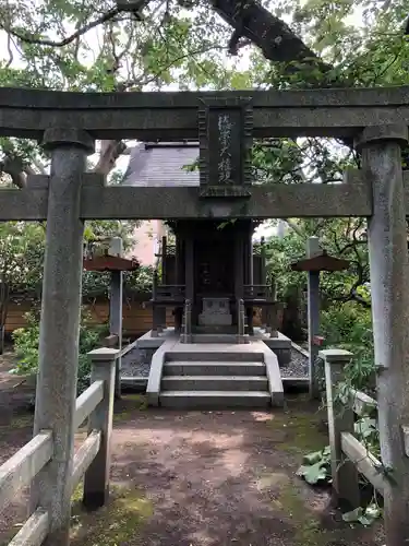 宝戒寺の鳥居