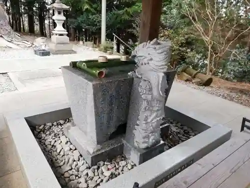 滑川神社 - 仕事と子どもの守り神の手水