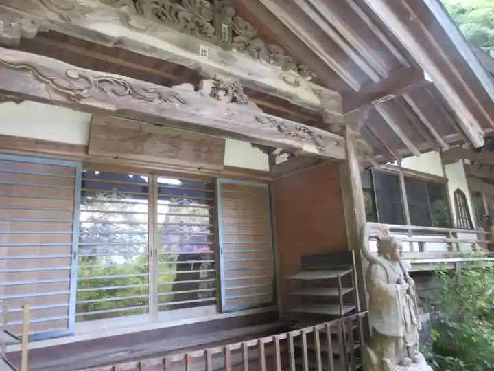 釋尊寺の本殿・本堂