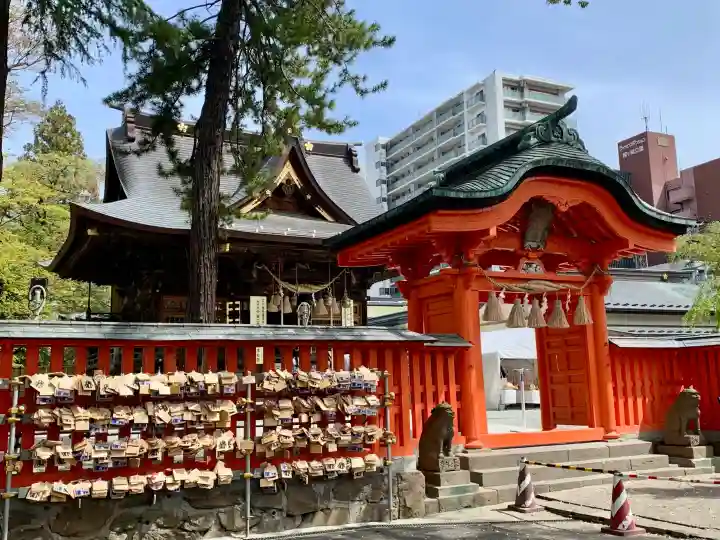榴岡天満宮の{uncategorized: "未分類", other: "その他", undefined: "問題あり", building: "その他建物", grave: "お墓", sacred_gate: "鳥居", guardian: "狛犬", statue: "像", buddha: "仏像", history: "歴史", nature: "自然", garden: "庭園", animal: "動物", pagoda: "塔", temizu: "手水舎", mountain_gate: "山門・神門", sanctuary: "本殿・本堂", subordinate: "末社・摂社", art: "芸術", scenery: "景色", jizo: "地蔵", ema: "絵馬", goshuin: "御朱印", omikuji: "おみくじ", items: "授与品その他", amulet: "お守り", goshuincho: "御朱印帳", eats: "食事", festival: "お祭り", votive_dance: "神楽", shichigosan: "七五三参", wedding: "結婚式", experience: "体験その他", initially: "初詣", around: "周辺", anti_infection: "感染症対策"}