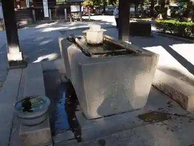 鑁阿寺の手水舎