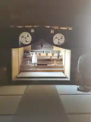 八剣神社の本殿・本堂