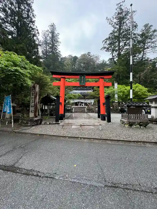 丹生川上神社(中社)(奈良県)