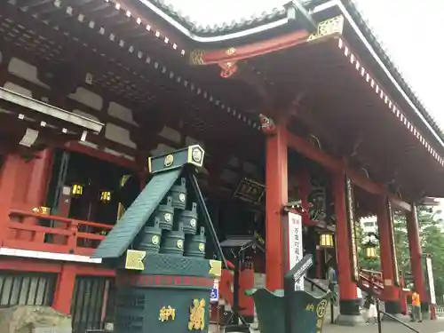 浅草寺の本殿・本堂