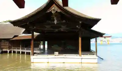 厳島神社の本殿・本堂