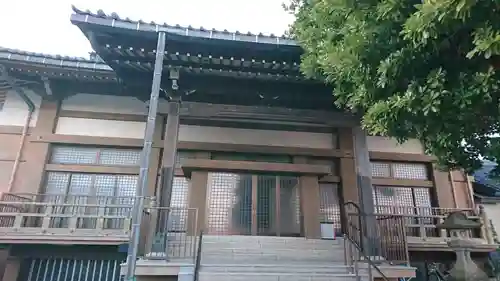 本明寺の本殿