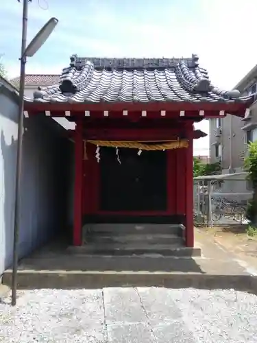 稲荷神社の本殿