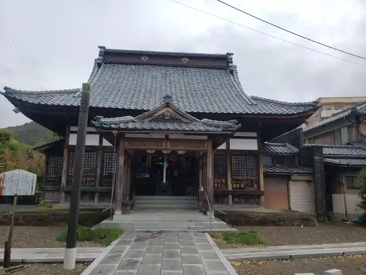 帆山寺の本殿・本堂
