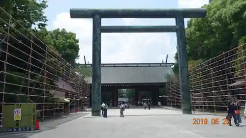靖國神社の鳥居