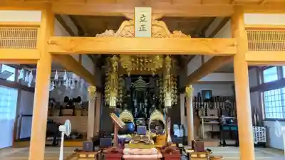 蓮性院の本殿・本堂