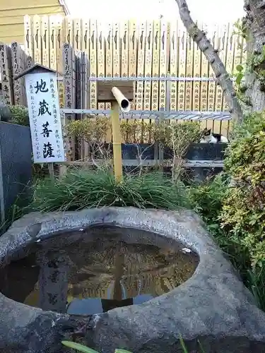 功徳院　東京別院の地蔵