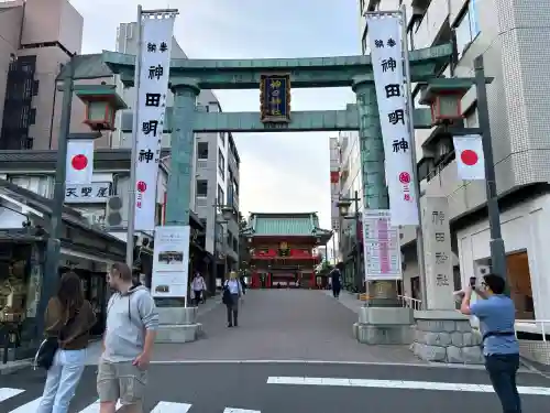 神田神社（神田明神）の{uncategorized: "未分類", other: "その他", undefined: "問題あり", building: "その他建物", grave: "お墓", sacred_gate: "鳥居", guardian: "狛犬", statue: "像", buddha: "仏像", history: "歴史", nature: "自然", garden: "庭園", animal: "動物", pagoda: "塔", temizu: "手水舎", mountain_gate: "山門・神門", sanctuary: "本殿・本堂", subordinate: "末社・摂社", art: "芸術", scenery: "景色", jizo: "地蔵", ema: "絵馬", goshuin: "御朱印", omikuji: "おみくじ", items: "授与品その他", amulet: "お守り", goshuincho: "御朱印帳", eats: "食事", festival: "お祭り", votive_dance: "神楽", shichigosan: "七五三参", wedding: "結婚式", experience: "体験その他", initially: "初詣", around: "周辺", anti_infection: "感染症対策"}