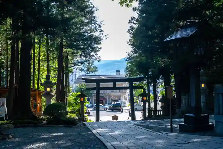 諏訪大社下社秋宮(長野県)