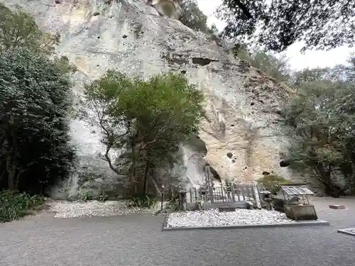 花窟神社の本殿・本堂