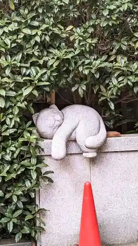 白山神社の像