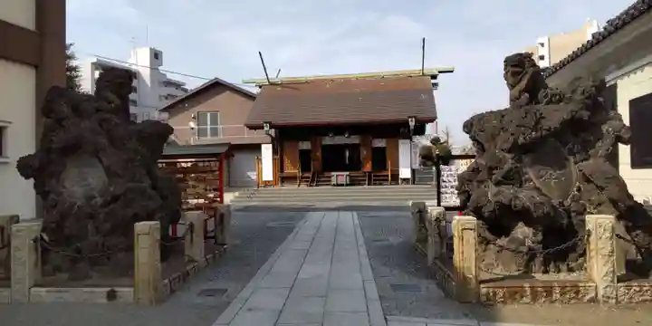鶴見神社の本殿・本堂