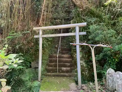 禅奥寺の鳥居