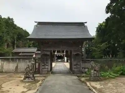 大神山神社本宮の山門・神門