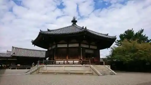 法隆寺 夢殿の{uncategorized: "未分類", other: "その他", undefined: "問題あり", building: "その他建物", grave: "お墓", sacred_gate: "鳥居", guardian: "狛犬", statue: "像", buddha: "仏像", history: "歴史", nature: "自然", garden: "庭園", animal: "動物", pagoda: "塔", temizu: "手水舎", mountain_gate: "山門・神門", sanctuary: "本殿・本堂", subordinate: "末社・摂社", art: "芸術", scenery: "景色", jizo: "地蔵", ema: "絵馬", goshuin: "御朱印", omikuji: "おみくじ", items: "授与品その他", amulet: "お守り", goshuincho: "御朱印帳", eats: "食事", festival: "お祭り", votive_dance: "神楽", shichigosan: "七五三参", wedding: "結婚式", experience: "体験その他", initially: "初詣", around: "周辺", anti_infection: "感染症対策"}